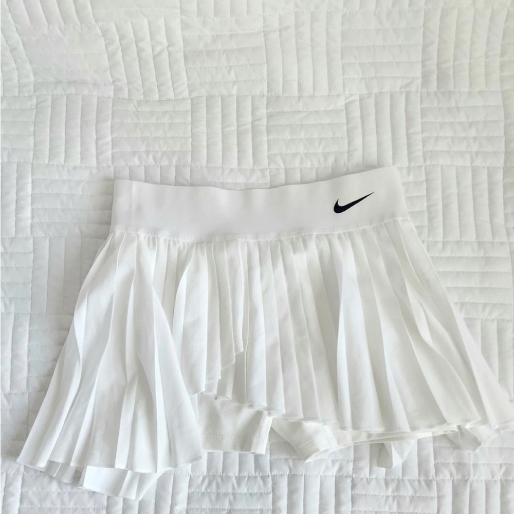 Nike Dri-FIT White Tennis Skirt Size XL Like New